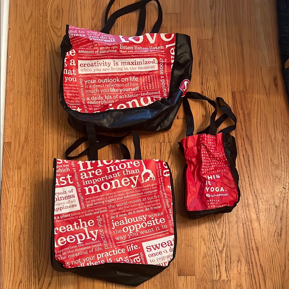 Lululemon tote bag set